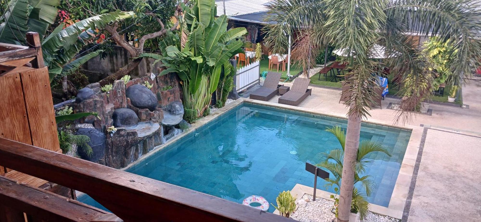 Dewi Sri Guesthouse Mataram Exterior photo